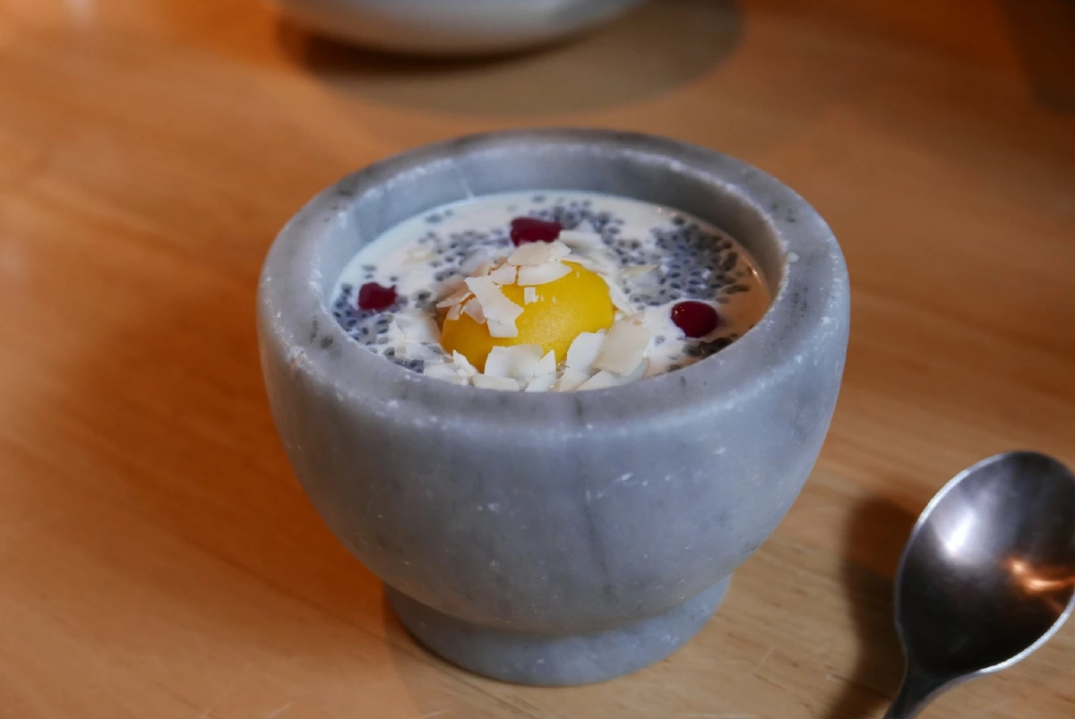 “Chef Vicky Ratnani” แท็กทีม “JHOL” รังสรรค์อาหารอินเดียยุคใหม่