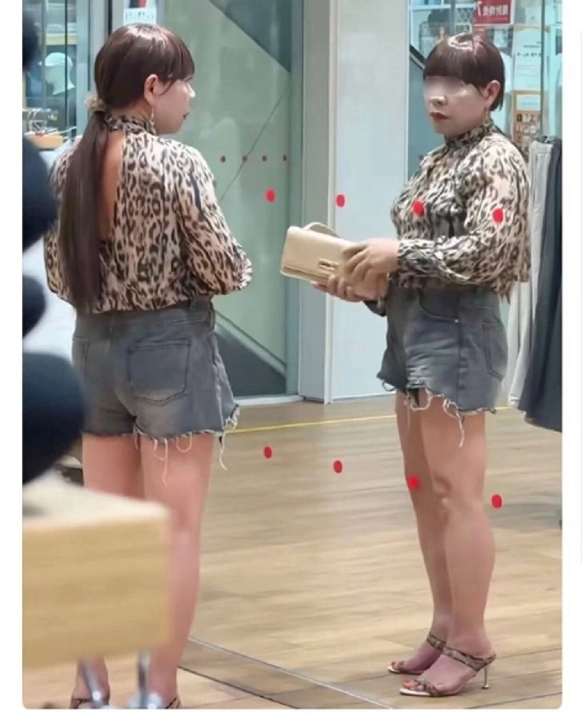 โซเชียลชี้ตัวใช่ไหม?  “เจ๊หง หนานจิง” ซวบมังกร คัมแบ็กมากับลุคเสื้อดาวขยี้ใจ