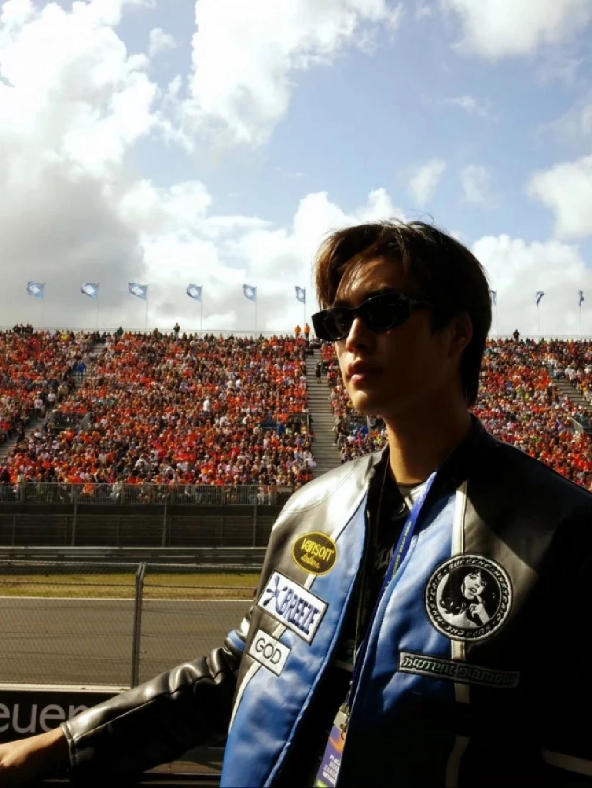 สมฐานะ 'เจมีไนน์' บินลัดฟ้าชม F1 Dutch Grand Prix 2026 ฟาดลุค Racing แจ็กเก็ตเฉียดแสน