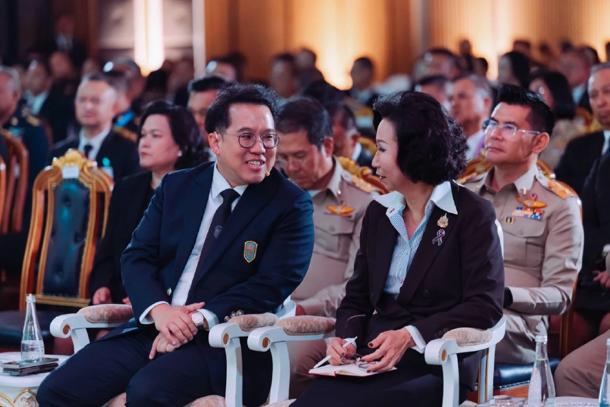 'อดุลย์' ปลุกวิธีคิดผู้นำบนเวที วปอ.บอ. รุ่น 3 ดัน ’THAIs : Five Forces, One Future‘