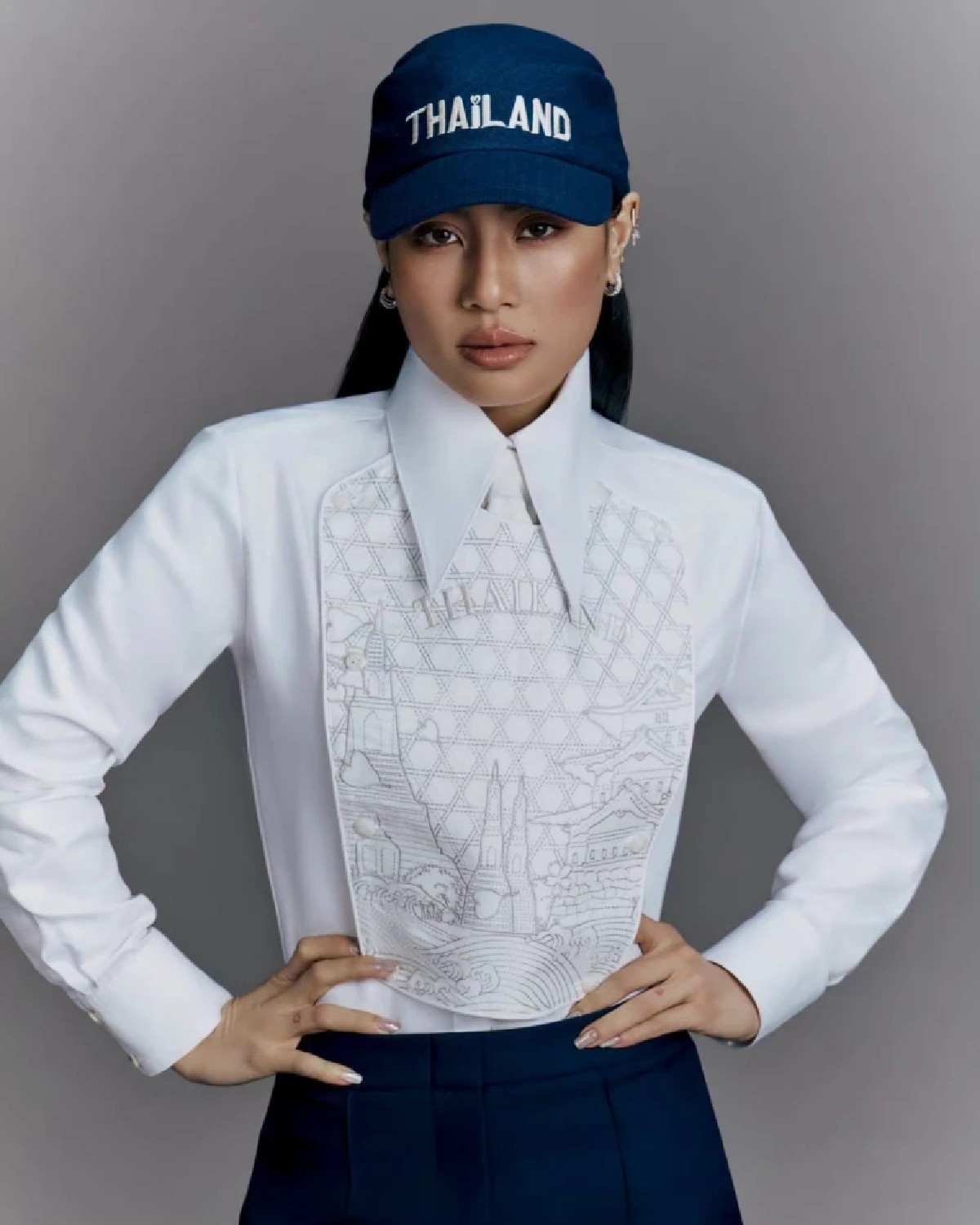 เปิดชุดพิธีการทัพนักกีฬาไทย Asian Games 2026 ออกแบบสุดจึ้งโดย “SIRIVANNAVARI”