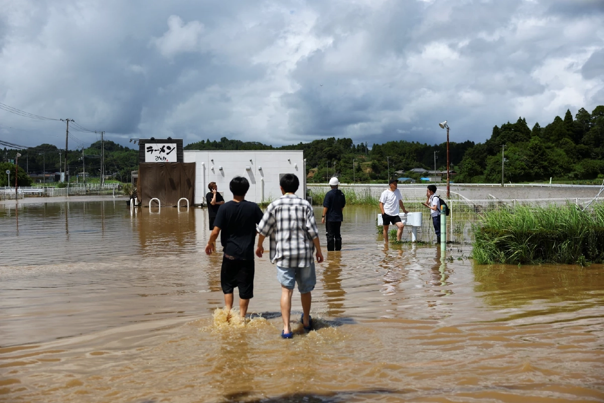 ญี่ปุ่นวิกฤต! ฝนถล่มชิบะ เตือนภัยสูงสุด ดับแล้ว 4 ราย ตัดขาดสนามบินนาริตะ