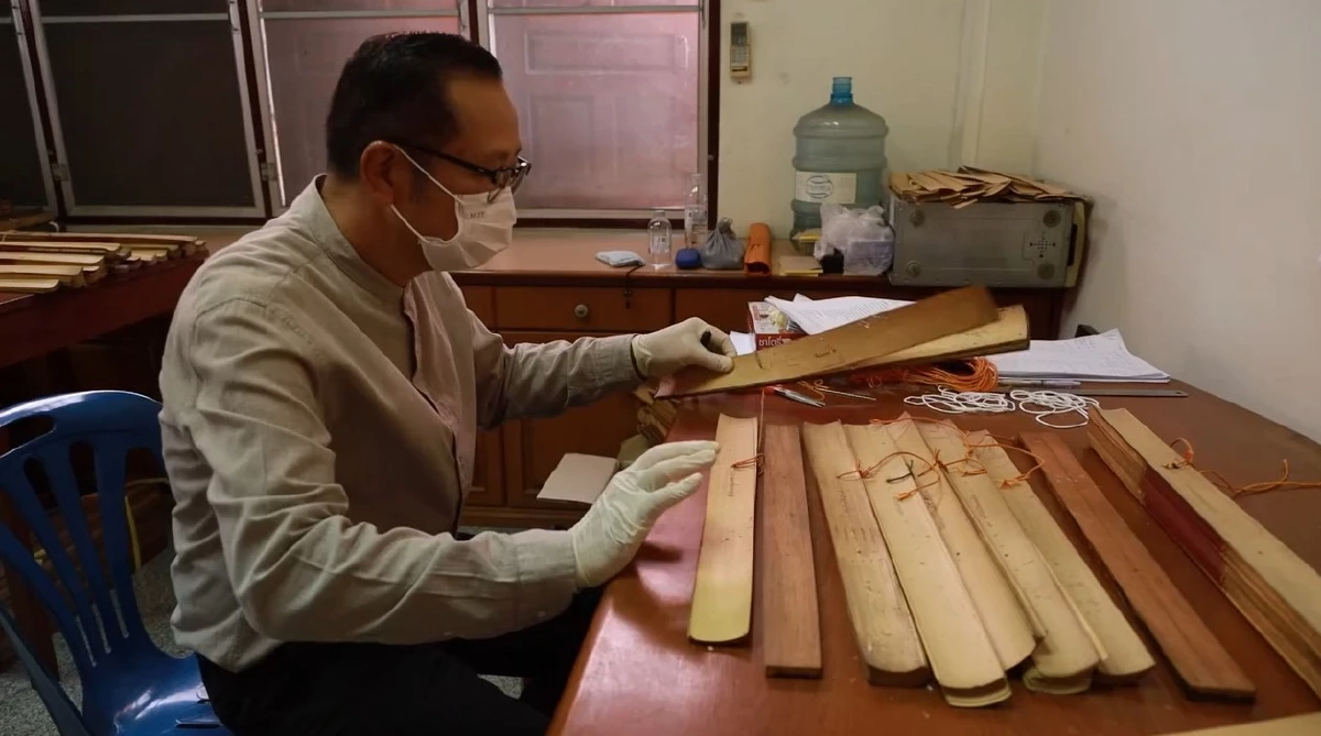'กรมศิลปากร' ส่งมอบ คัมภีร์โบราณอายุ 307 ปี  อยุธยาตอนปลายสุดล้ำค่า
