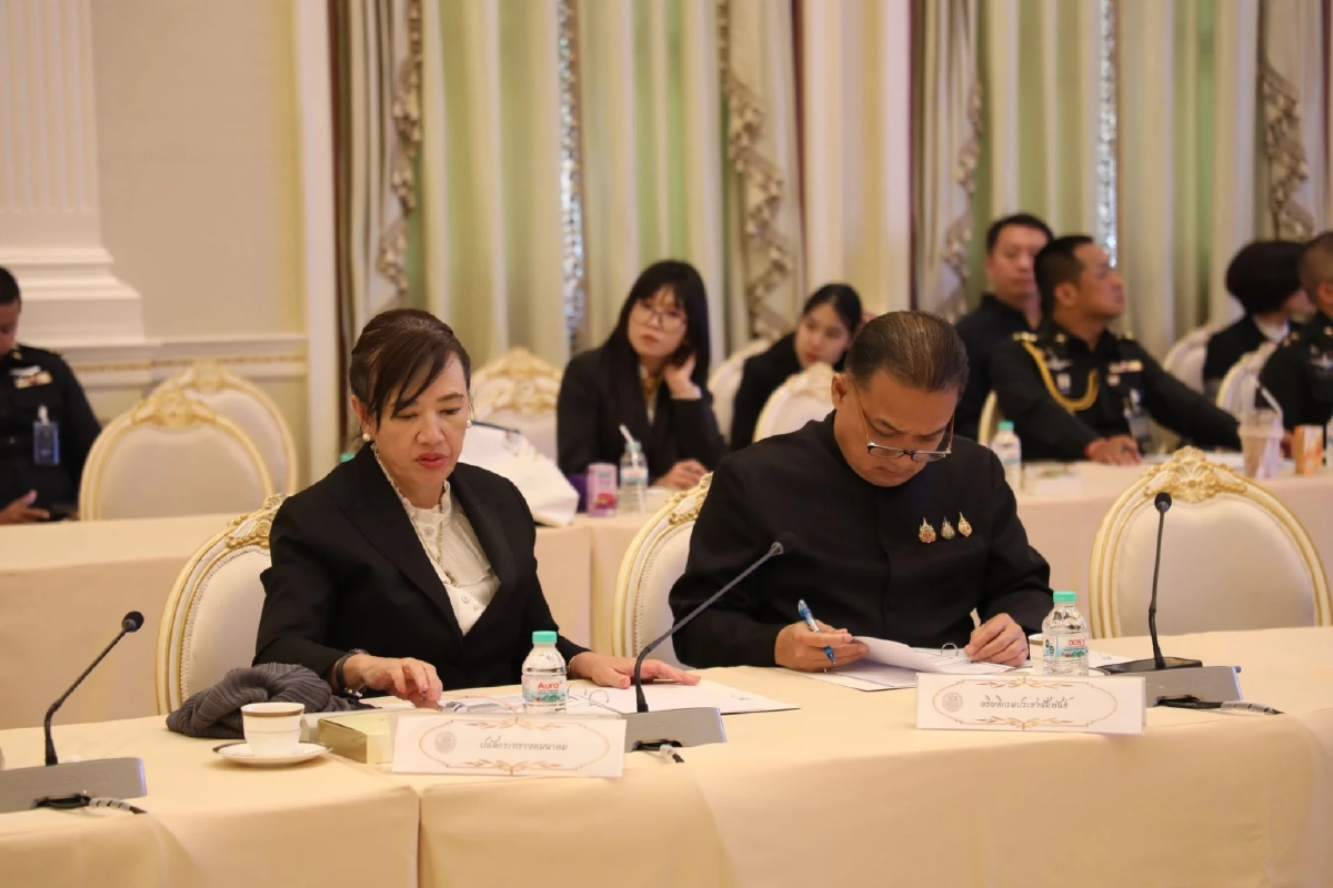 คืบหน้าพระเมรุมาศฯ "รองนายกฯ ศุภจี" ประชุมคณะกรรมการ ย้ำทุกขั้นตอนต้องสมพระเกียรติ