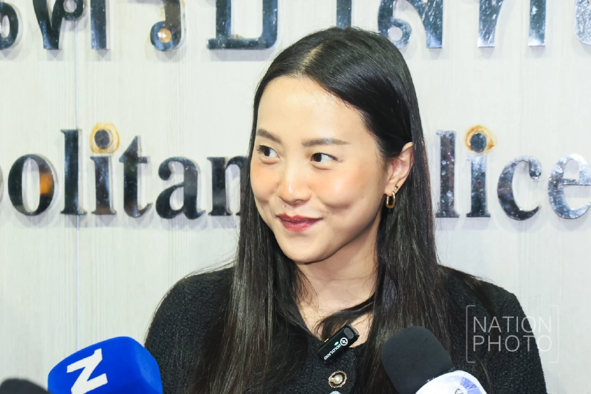 หวิดปะทะคารม! "ไอซ์ รักชนก“ กับ ”ทนายความสุชาติ" ที่ สน.ทองหล่อ