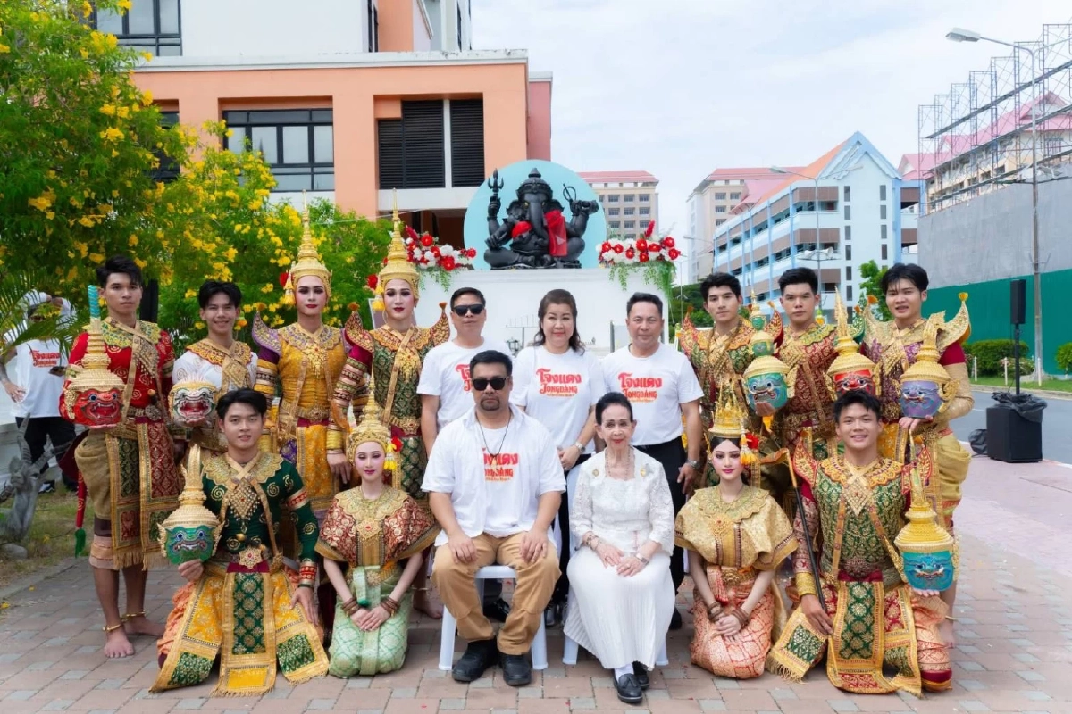 บวงสรวงเปิดกล้องซีรีส์ "โจงแดง" สืบสานมรดกวัฒนธรรมไทย