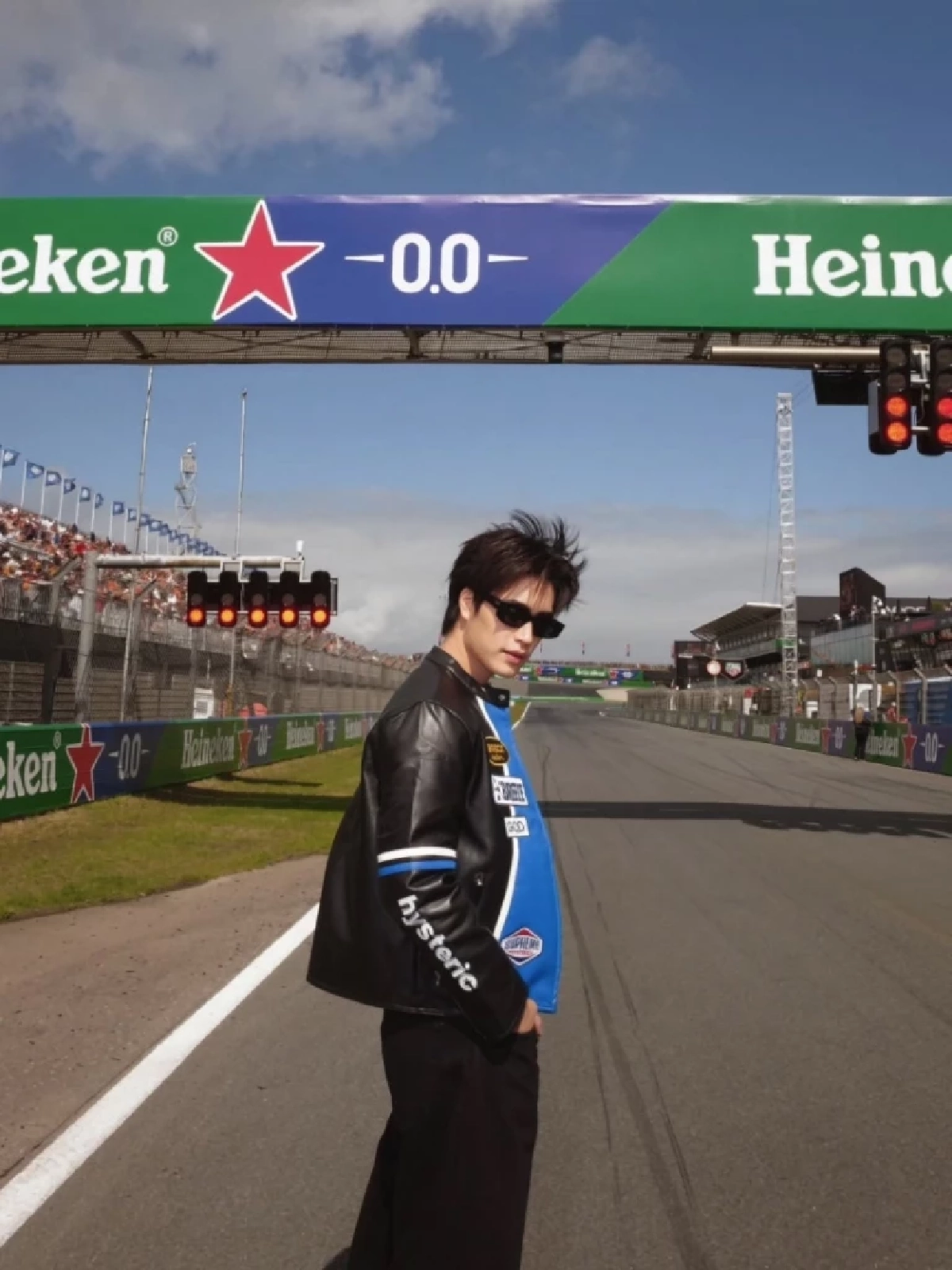 สมฐานะ 'เจมีไนน์' บินลัดฟ้าชม F1 Dutch Grand Prix 2026 ฟาดลุค Racing แจ็กเก็ตเฉียดแสน