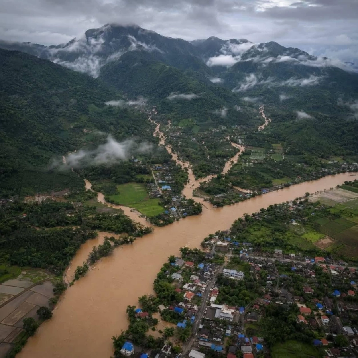 "สุชาติ" สั่ง คพ. เกาะติดสถานที่กำจัดขยะ-ระบบบำบัดน้ำเสีย พื้นที่เสี่ยงน้ำท่วม