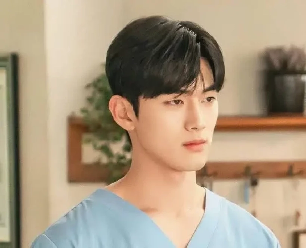 เดือด! 'ดาราหนุ่ม' เจอหญิงปริศนาบุกบ้านกลางดึก ตร.เข้าระงับเหตุ