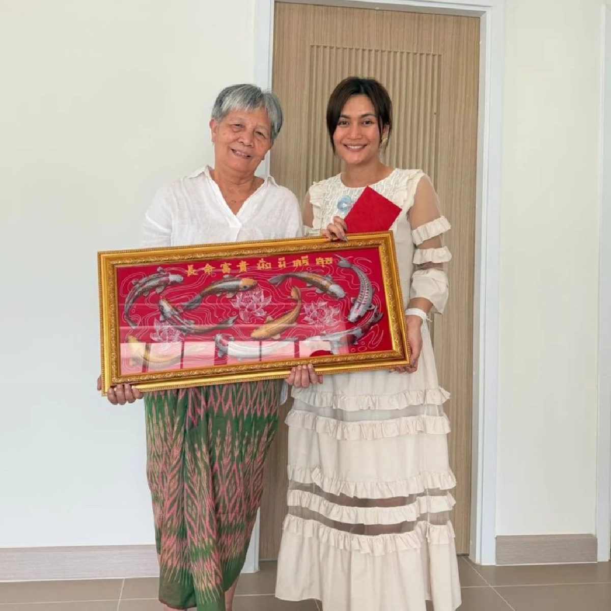 น้ำตาซึม! เปิดบ้าน "ก้านตอง ทุ่งเงิน" สร้างให้แม่วัย 70 กลางทุ่งนา