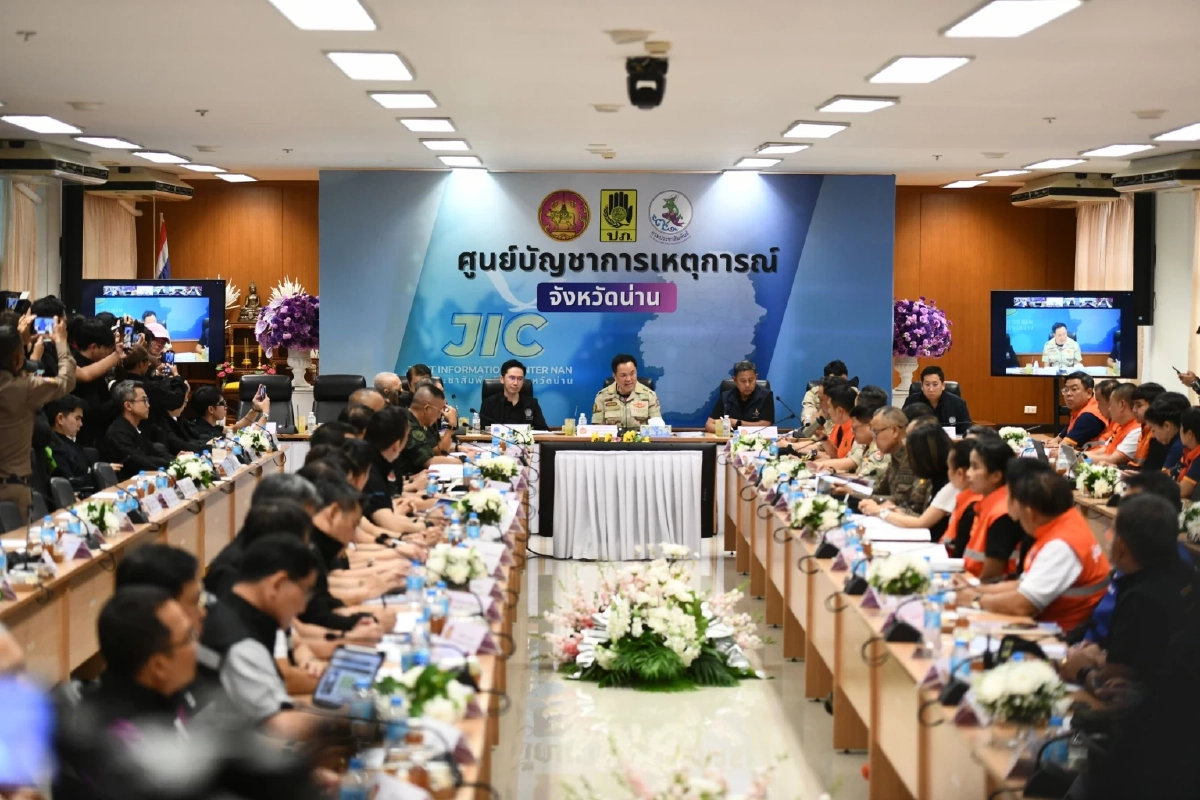 นายกฯ ลงพื้นที่น่าน สั่งเร่งช่วยฟื้นฟู กำชับ เตือนมวลน้ำล่วงหน้า