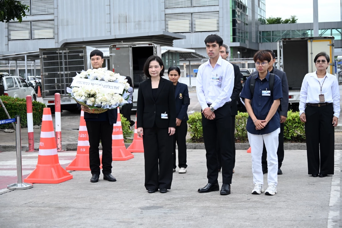 เปิดภาพ ร่าง'ฮลุน โซโล่'ถึงไทย เตรียมชันสูตรอีกครั้ง ก่อนทำพิธี