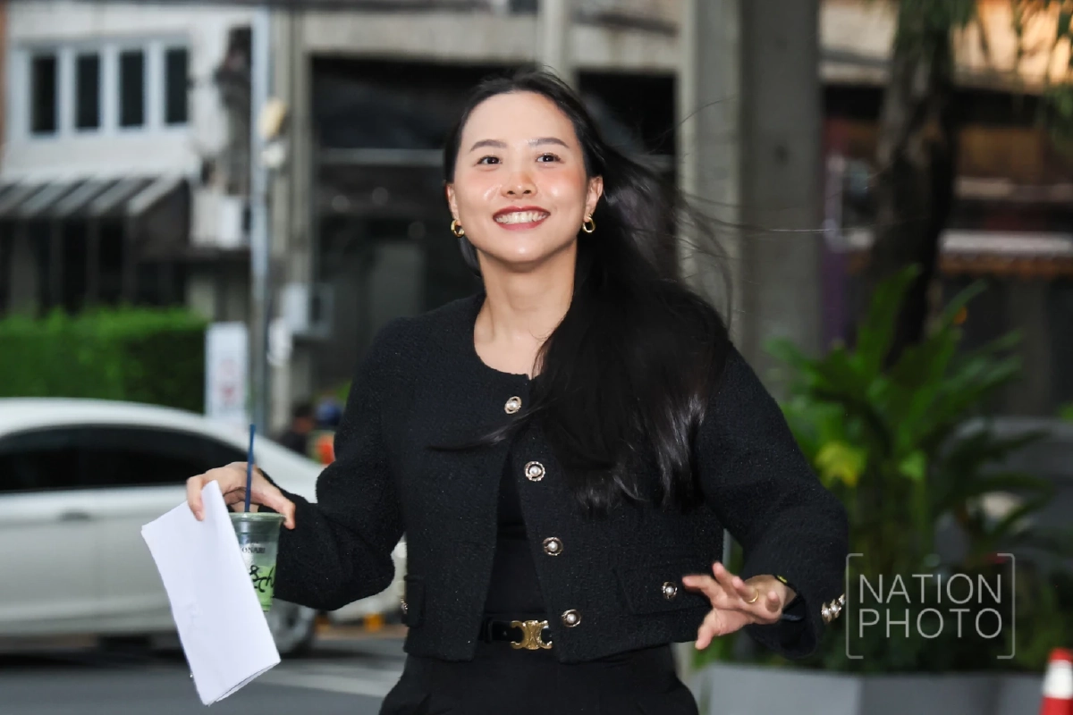 "ไอซ์ รักชนก" เจออีกคดี! ศาลสั่งรับฟ้องหมิ่นฯ "สุชาติ" ปมแชร์ข่าวเรียกรับสินบน