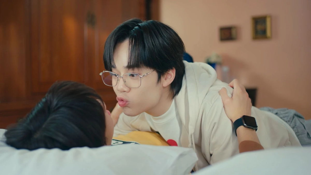 'รักออกเดิน' ใจฟูหนัก ทั้งฟินทั้งลุ้น ดันซีรีส์พุ่งอันดับแพลตฟอร์มดัง