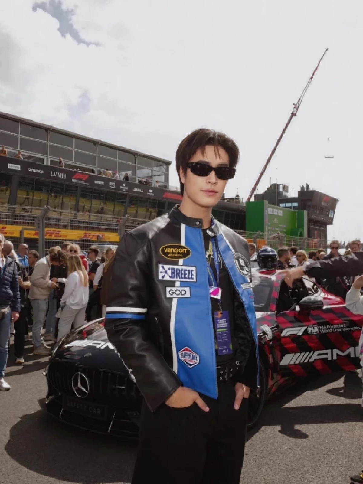 สมฐานะ 'เจมีไนน์' บินลัดฟ้าชม F1 Dutch Grand Prix 2026 ฟาดลุค Racing แจ็กเก็ตเฉียดแสน