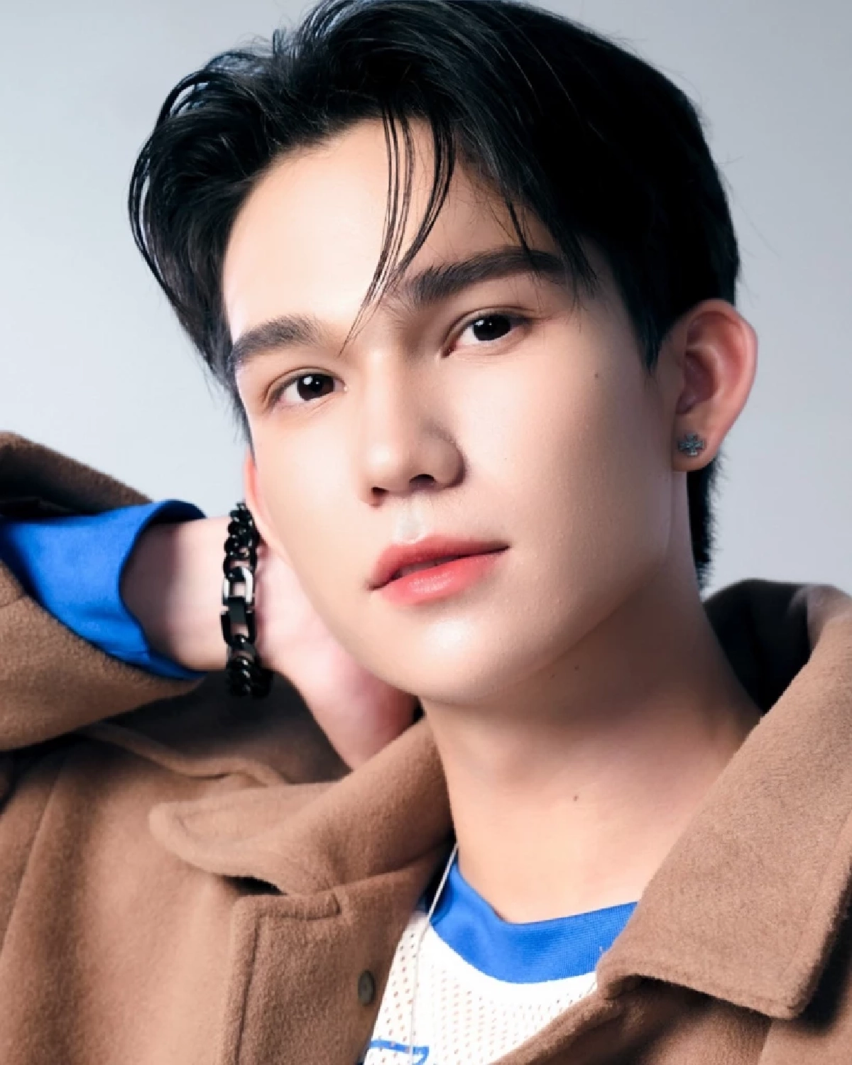เปิดวาร์ป 'วีโน่ ชวิศ'หล่อละมุน สกิลทำอาหารไม่ธรรมดา สุดอบอุ่น