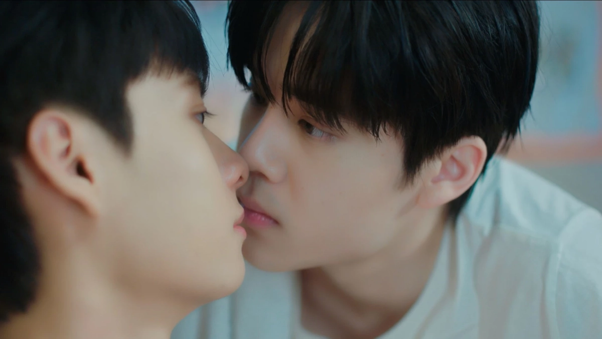 'รักออกเดิน' ใจฟูหนัก ทั้งฟินทั้งลุ้น ดันซีรีส์พุ่งอันดับแพลตฟอร์มดัง