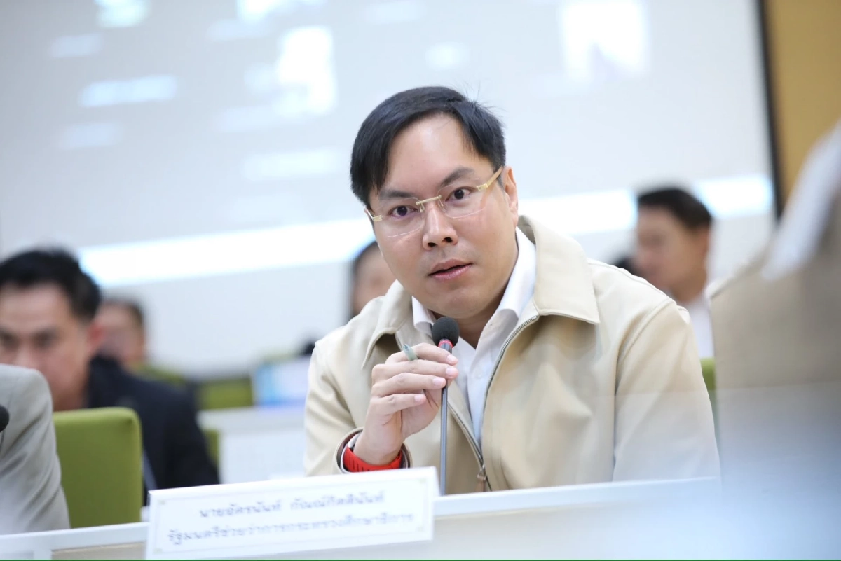 “อัครนันท์” สั่งด่วน! สกร. ลงพื้นที่ช่วย นร.-ครู  น้ำท่วมน่าน เร่งฟื้นฟูทันทีหลังน้ำลด