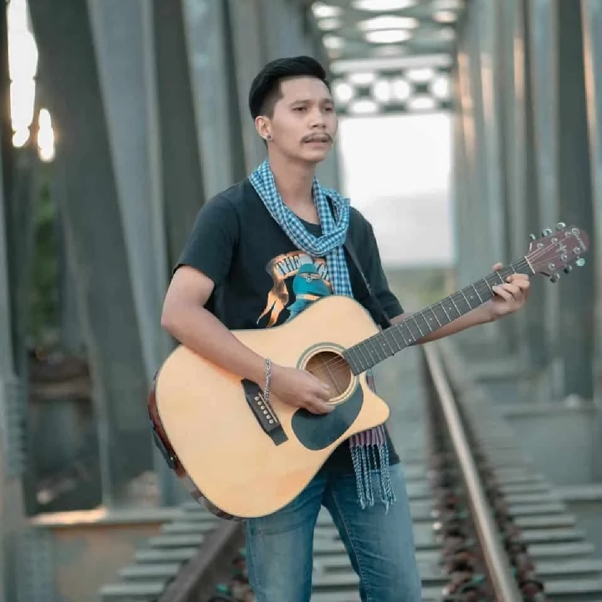 "แอ๊น วัยย์ธยา" นักร้องเพลงใต้ ตกหลุมท่อประปาดับ เผยลางสังหรณ์คำพูดสุดท้าย
