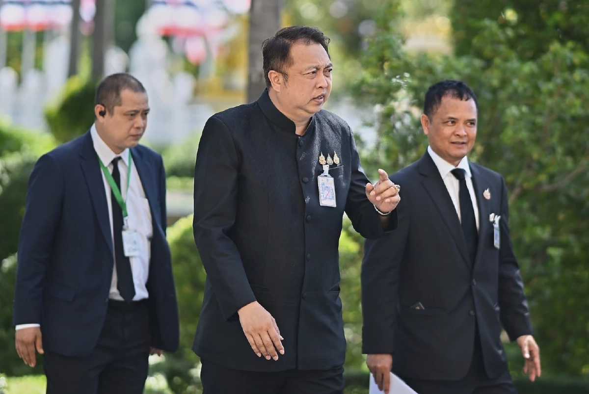 "ไอซ์ รักชนก" เจออีกคดี! ศาลสั่งรับฟ้องหมิ่นฯ "สุชาติ" ปมแชร์ข่าวเรียกรับสินบน