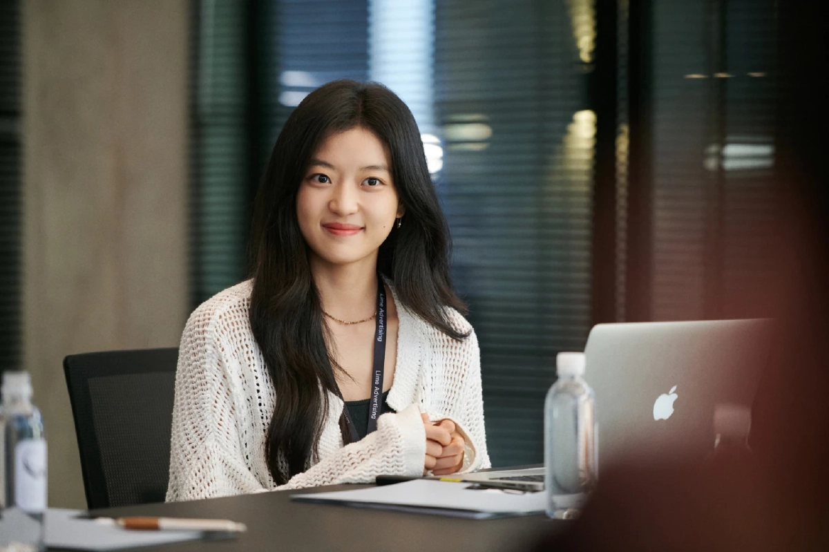 เรื่องย่อ "ซีรีส์ ฤดูใหม่นี้มีเพียงสองเรา" พุ่งแรง No.1 Netflix 'จิ่งป๋อหราน -  ซุนเชียน'เคมีปีศาจ