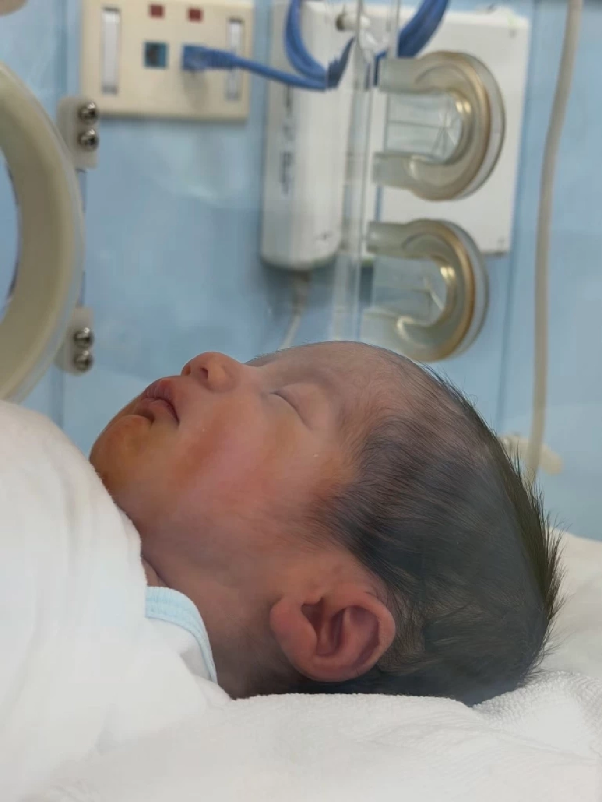ทายาทตระกูลสิงห์มาแล้ว! "มายด์ ลภัสลัล" ถือฤกษ์ดี คลอดลูกชายคนแรก