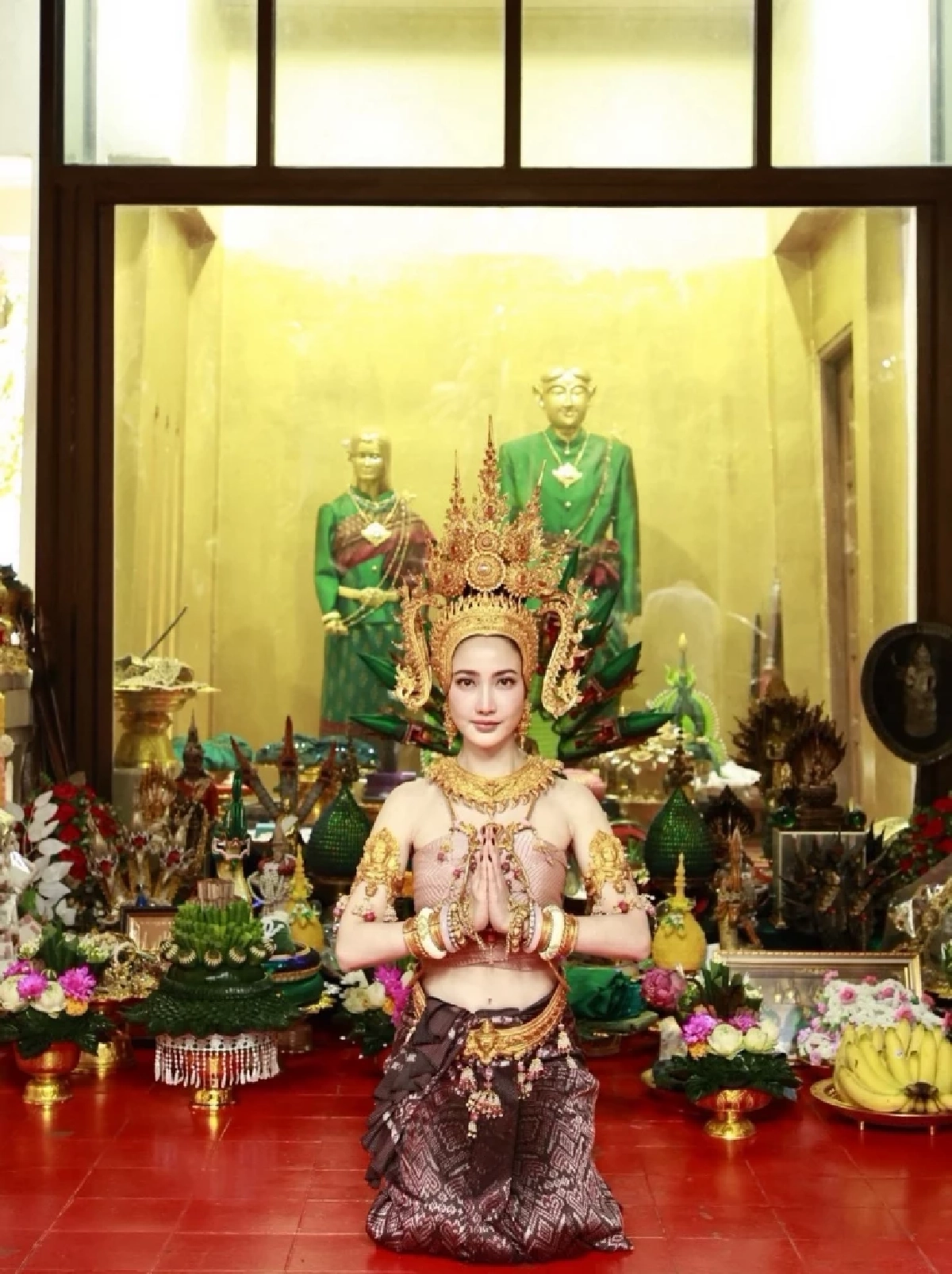 ขนลุก! “แต้ว ณฐพร” รำบวงสรวงใหญ่ องค์ปู่-ย่า พญานาค คำชะโนด