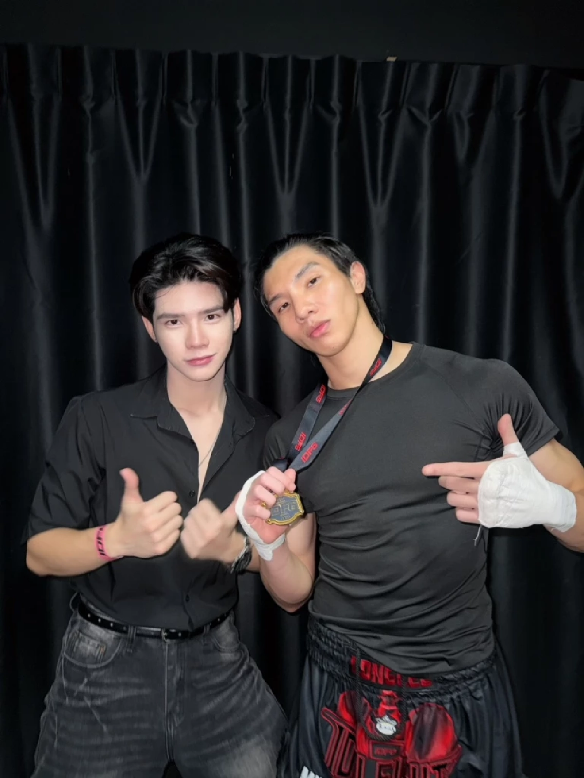 'หล่งซื่อ ลี' ท็อปฟอร์ม! ชนะน็อคเวที Idol Fight 6 คว้าชัยสุดเดือด