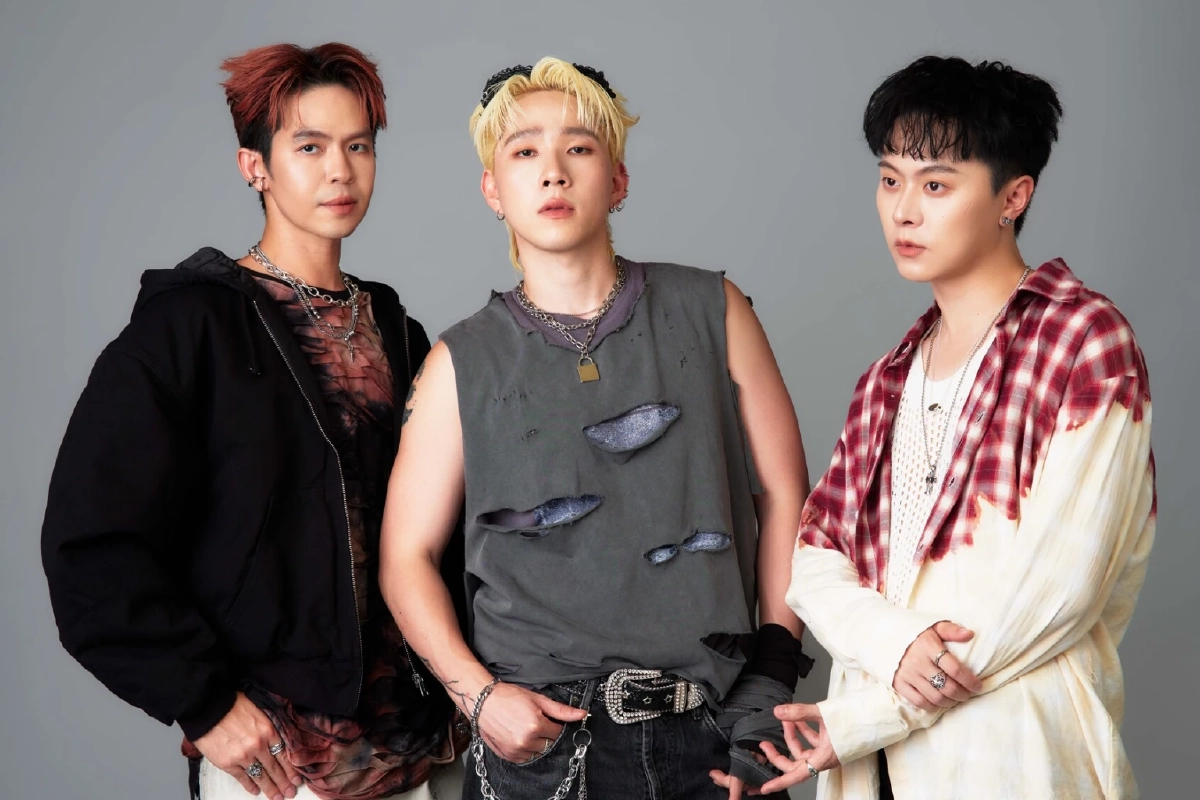 Slapkiss ปล่อยอัลบั้ม NEVER BURN OUT จัดเต็ม 12 เพลง ตอกย้ำความมุ่งมั่น