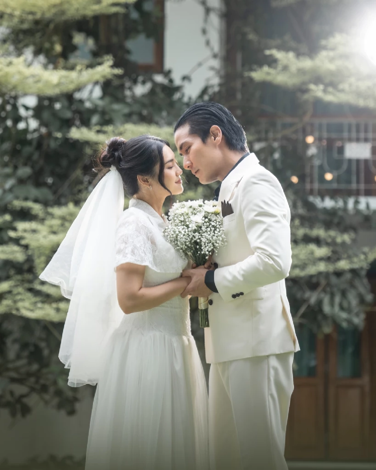 "แบงค์ ปรีติ" ชวน "เฌอปราง" หยิบความทรงจำ "แอม เสาวลักษณ์" ตีความใหม่