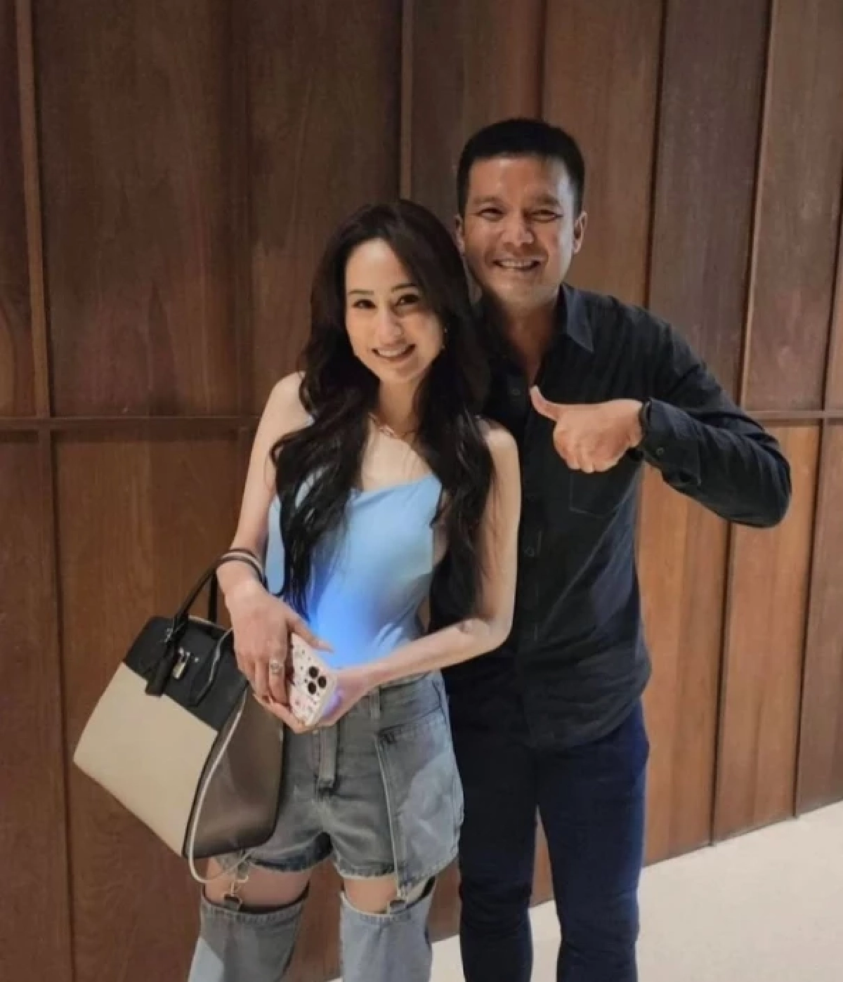 "อะตอม" แฉแซ่บ "เพื่อนรักแตงโม" แอบมีเพศสัมพันธ์ กับสามีนักร้องยุค 90