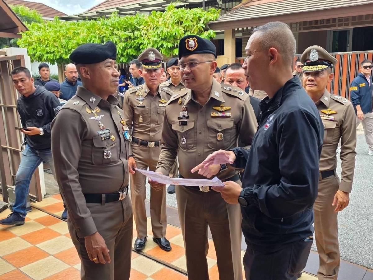 รอง ผบ.ตร.-อธิบดีปกครอง จับชาวจีน หนีหมายแดงอินเตอร์โพล ซุกไทย