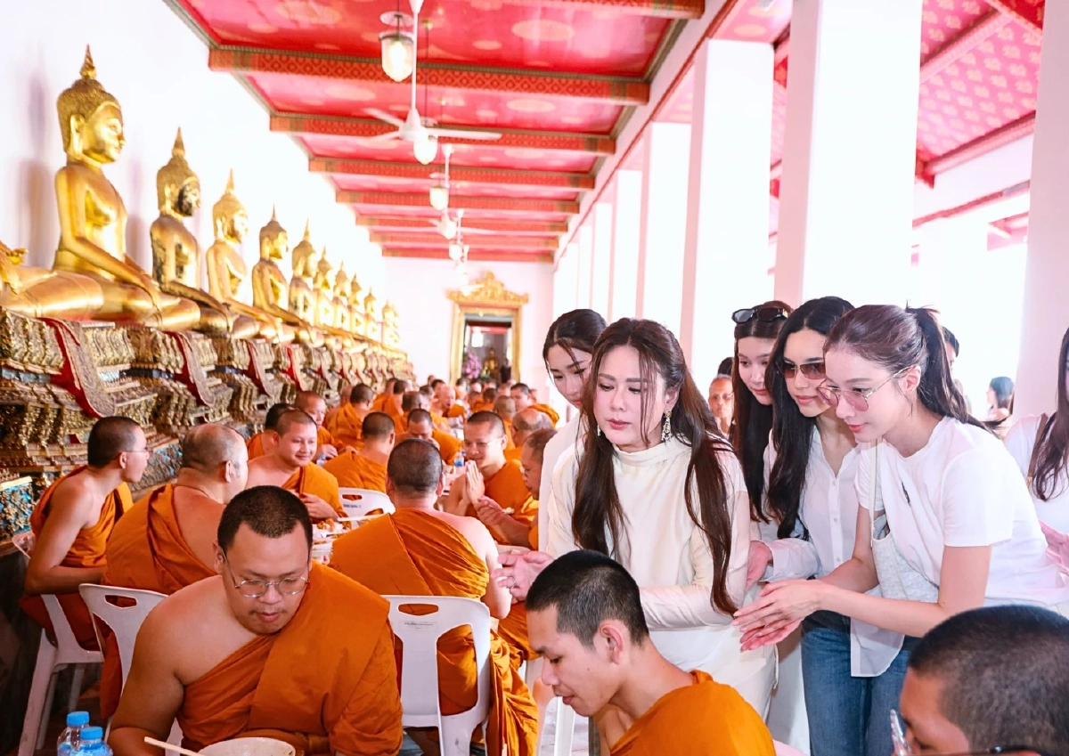ส่องเลขมงคล "ติ๊ก กัญญารัตน์" ทำบุญวันเกิด ที่วัดโพธิ์ สุดอบอุ่น เลขเด็ด 16/9/69