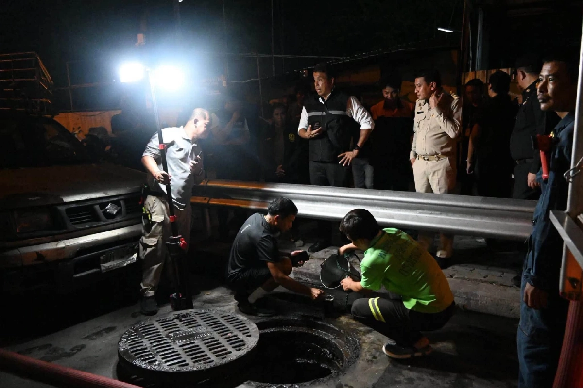 กทม. เร่งระงับเหตุ น้ำมันรั่วซึม ท่อระบายน้ำ พระราม 3 งดจุดไฟ-สูบบุหรี่