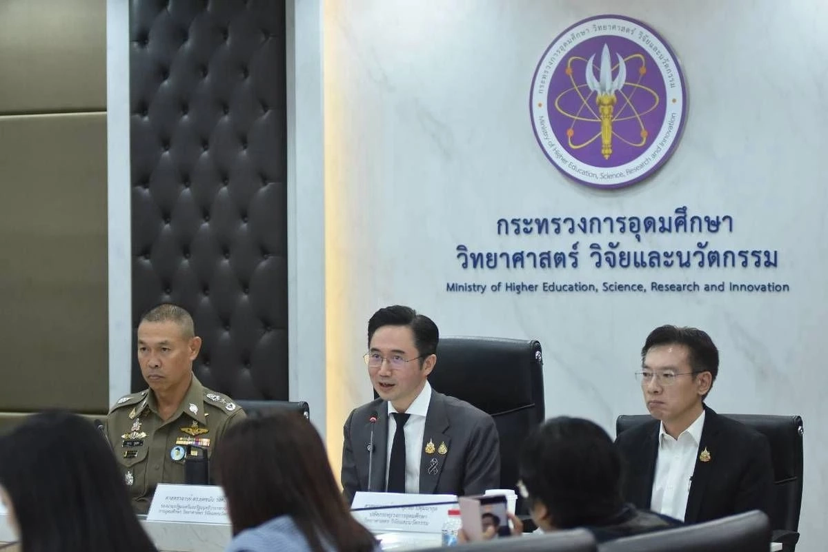 อว. งัด 4 ม. ยุติศึก “อุเทนถวาย-ปทุมวัน” สั่งห้ามเข้าพื้นที่พิพาท 3 เดือน