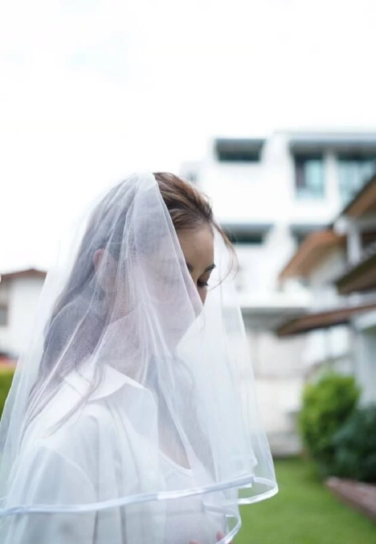 “แบงค์” โพสต์ภาพ “โบว์” สวมเวลเจ้าสาว ติดแท็กชวนลุ้น แฟนคลับแห่ยินดี