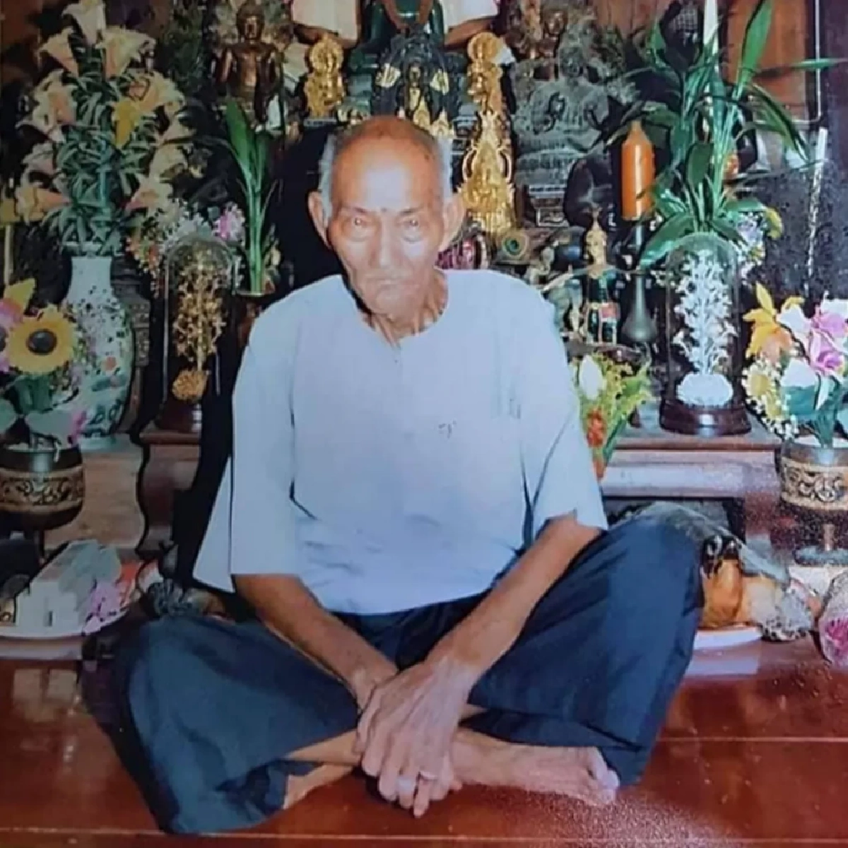 เลขธูป 'เซียนแปะโรงสี' 1/09/69 เลขมงคล 3 ตัว แห่ส่องลุ้นหวยงวดนี้