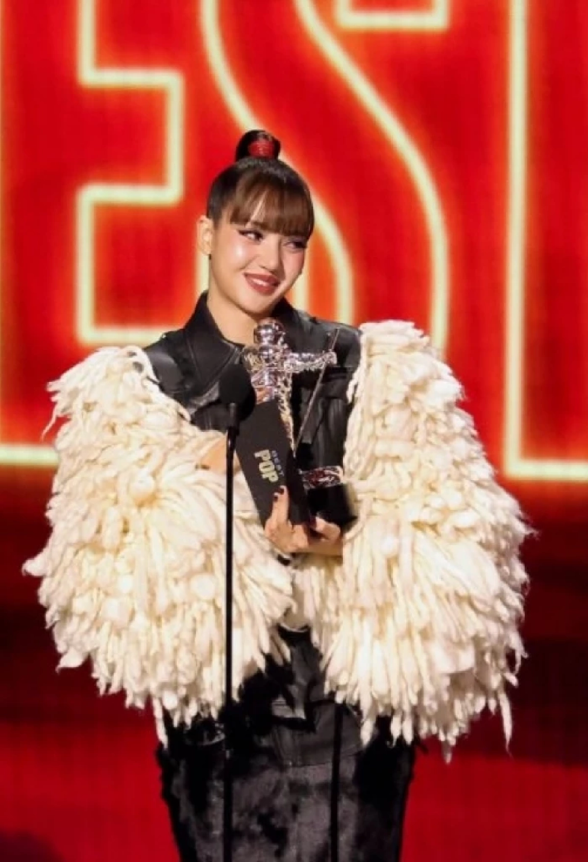 เป็นเรื่อง 'ลิซ่า BLACKPINK' หลังคว้ารางวัล MTV2026 ถูกใส่ร้ายแรงมาก