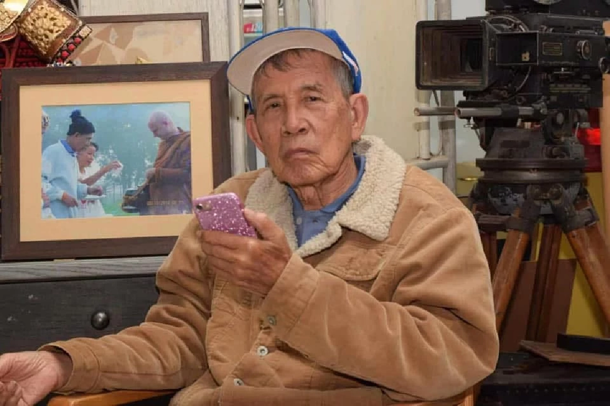 ปิดตำนาน "เปี๊ยก โปสเตอร์" สิ้น! ศิลปินแห่งชาติ จากอย่างสงบในวัย 93 ปี