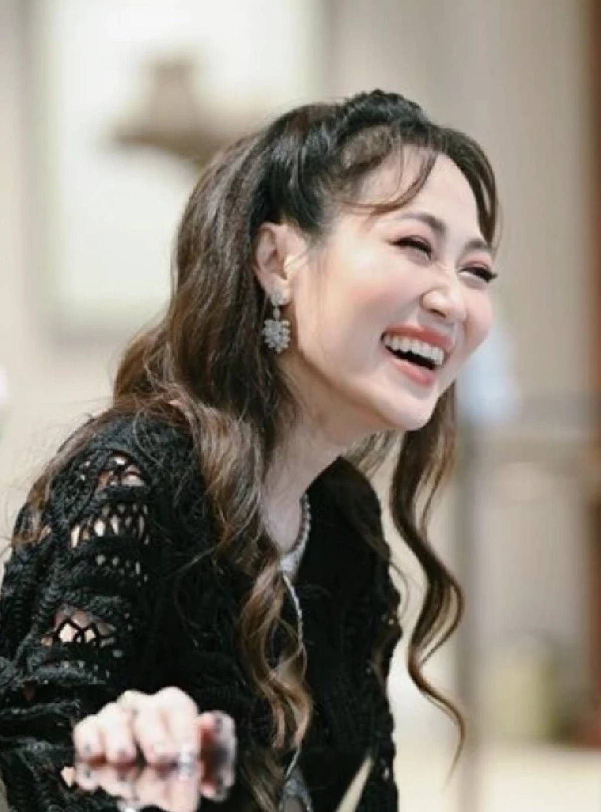 คนลำปางส่งใจ "ไฮโซน้ำหวาน" ลูกหลานพระยานาหมื่น เปิดฐานะ - รายจ่าย รวยไม่รวยไม่รู้!