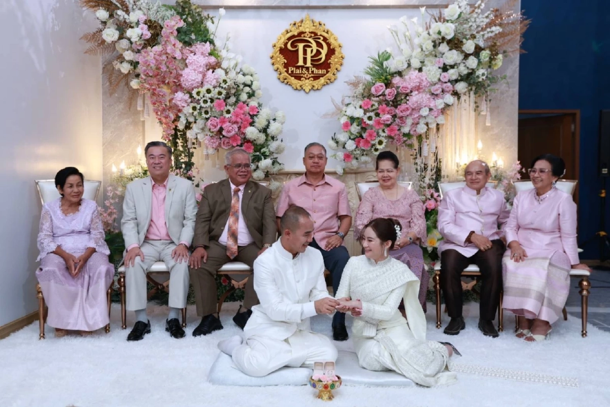 ประวัติ "หมอปลาย" ผู้เชี่ยวชาญเรื่องดวงชะตา ระดับแถวหน้าของไทย