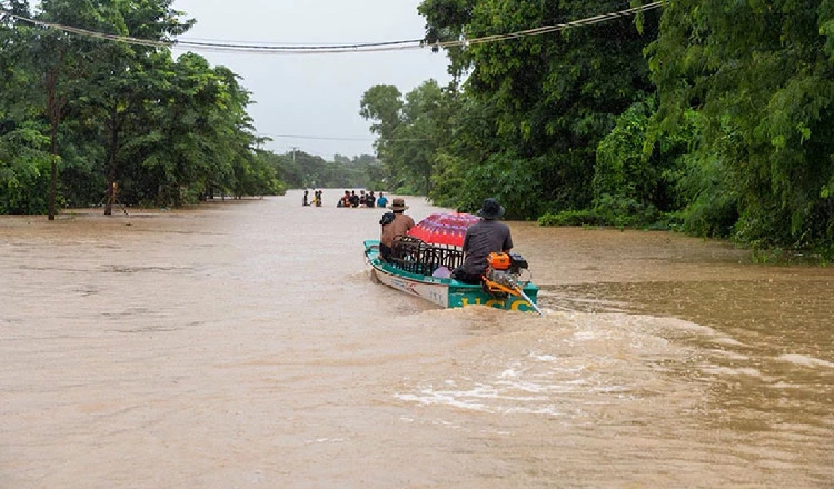 วิกฤตน้ำท่วม"เขมร" ลาม 10 จังหวัด! ปชช. เดือดร้อนเกือบ 2 หมื่นครัวเรือน