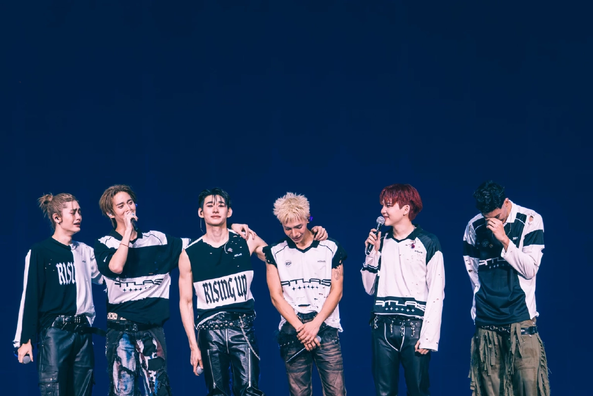 ATLAS จัดเต็ม 'RISING UP CONCERT' สะเทือนใจเอลิส มิวอ้อนคืนเวทีครบ 7 คน