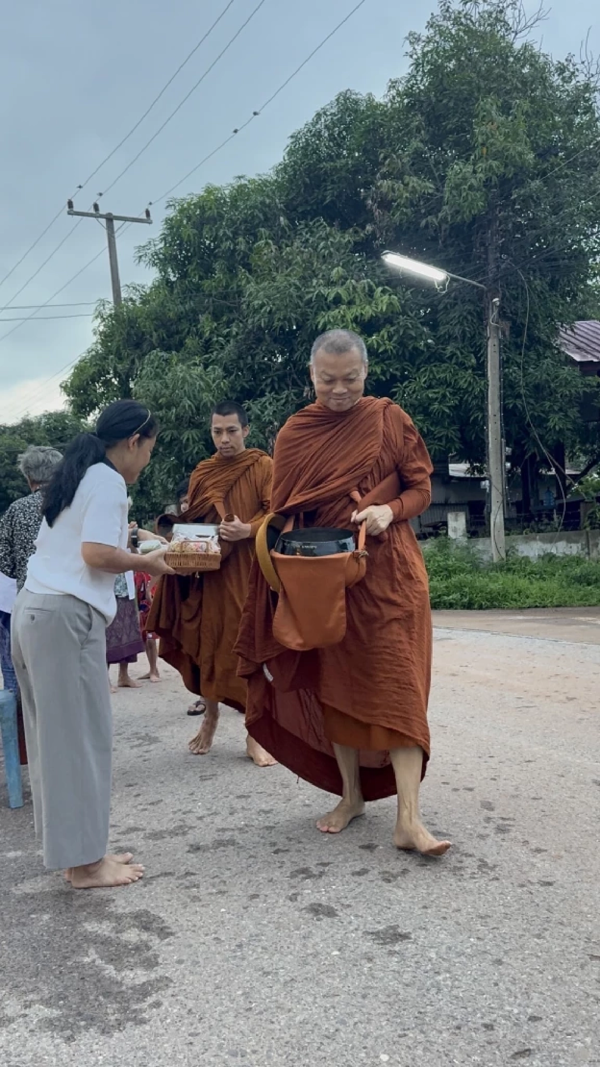 รู้จัก เหรียญหลวงพ่อประจักษ์ - หลวงพ่อบุญสิน รุ่น 1 ของ "แม่ทัพกุ้ง"