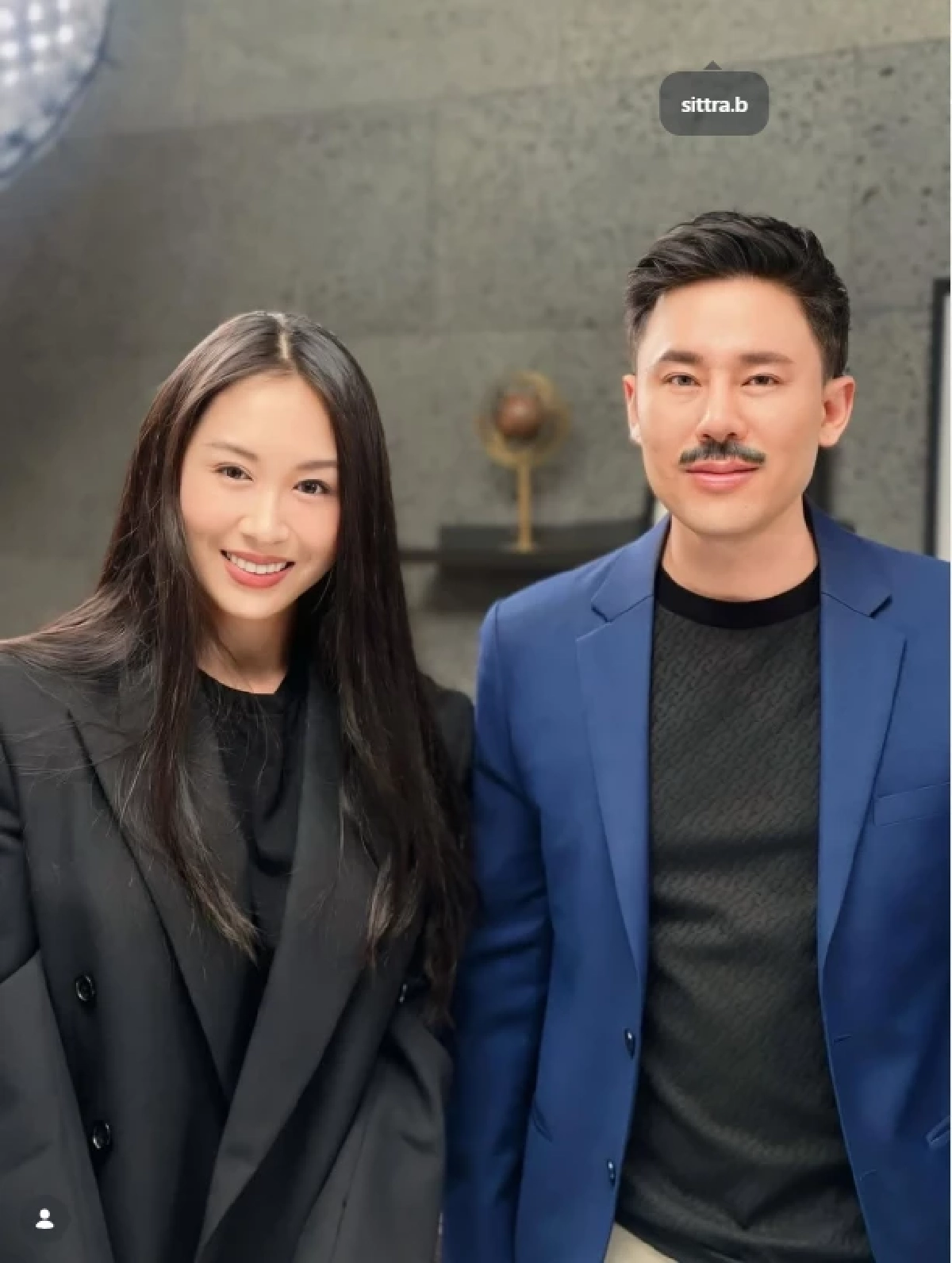 มุงกันอีกแล้ว! 'แซน วิศาพัช' เคลื่อนไหว โพสต์ภาพคู่ 'ทนายตั้ม'แคปชั่นแซ่บ?