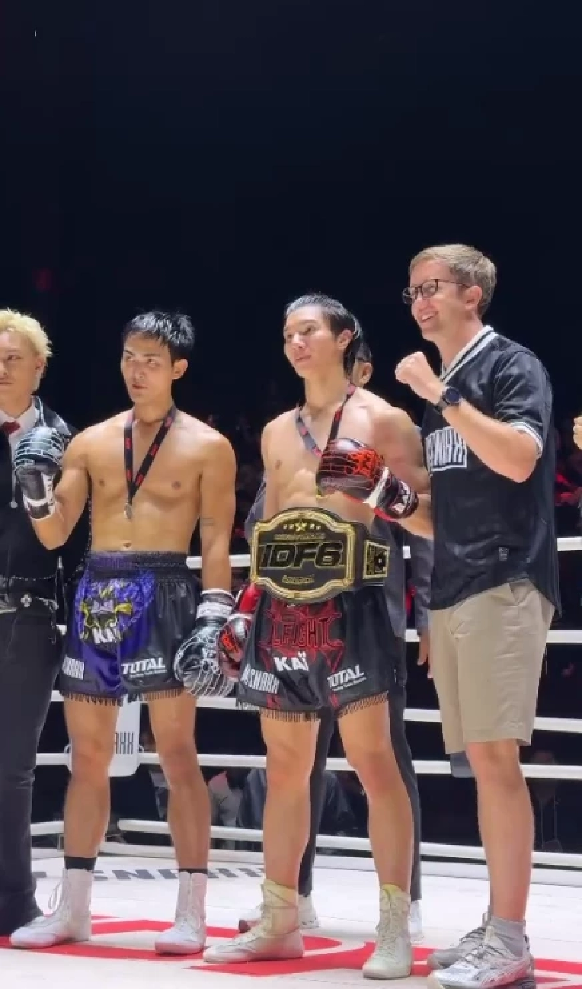 'หล่งซื่อ ลี' ท็อปฟอร์ม! ชนะน็อคเวที Idol Fight 6 คว้าชัยสุดเดือด