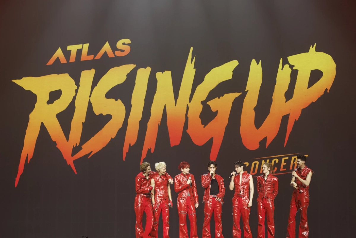 ATLAS จัดเต็ม 'RISING UP CONCERT' สะเทือนใจเอลิส มิวอ้อนคืนเวทีครบ 7 คน