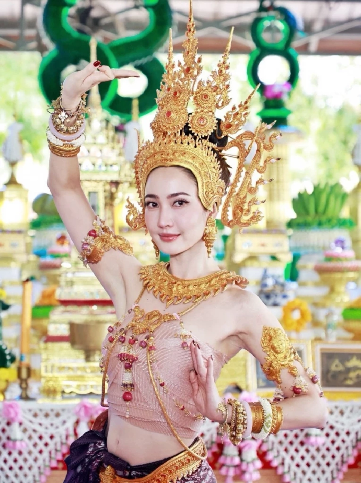 ขนลุก! “แต้ว ณฐพร” รำบวงสรวงใหญ่ องค์ปู่-ย่า พญานาค คำชะโนด