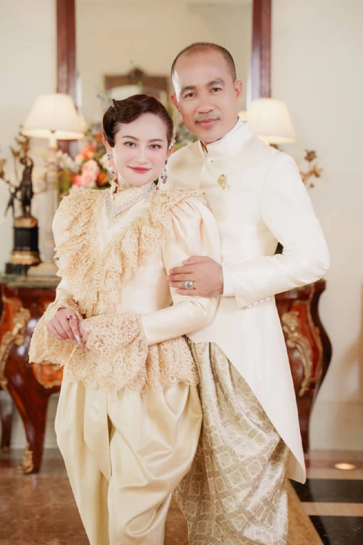 ช็อก! "หมอปลาย พรายกระซิบ" ประกาศแต่งงานฟ้าผ่า รู้แล้วเจ้าบ่าวคือใคร?