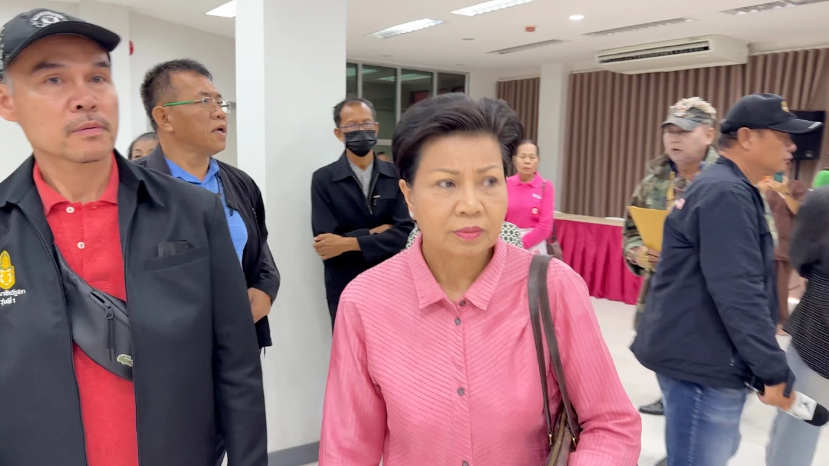 มาตามนัด! ป้าดา-ป้าบัวไข เข้ารับทราบข้อกล่าวหา ตามหมายเรียก ครั้งที่ 2